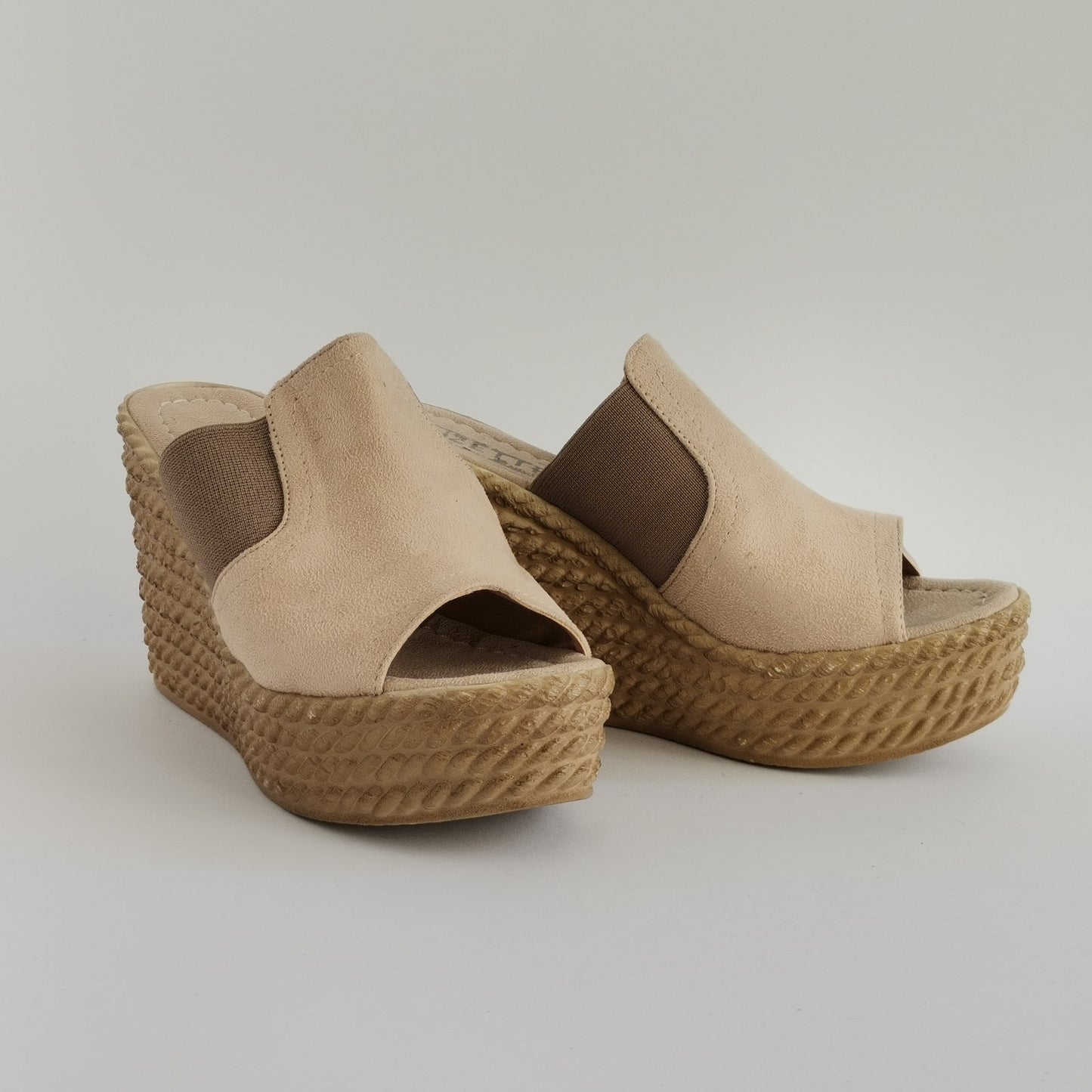 Musala N-009 platforma papuče bež